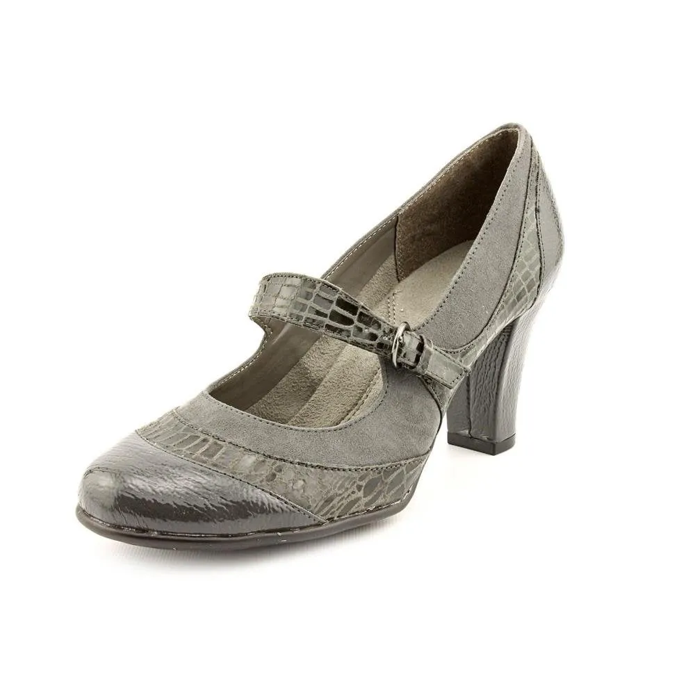 Aerosoles Women's Roler Rink Mary Jane Pump