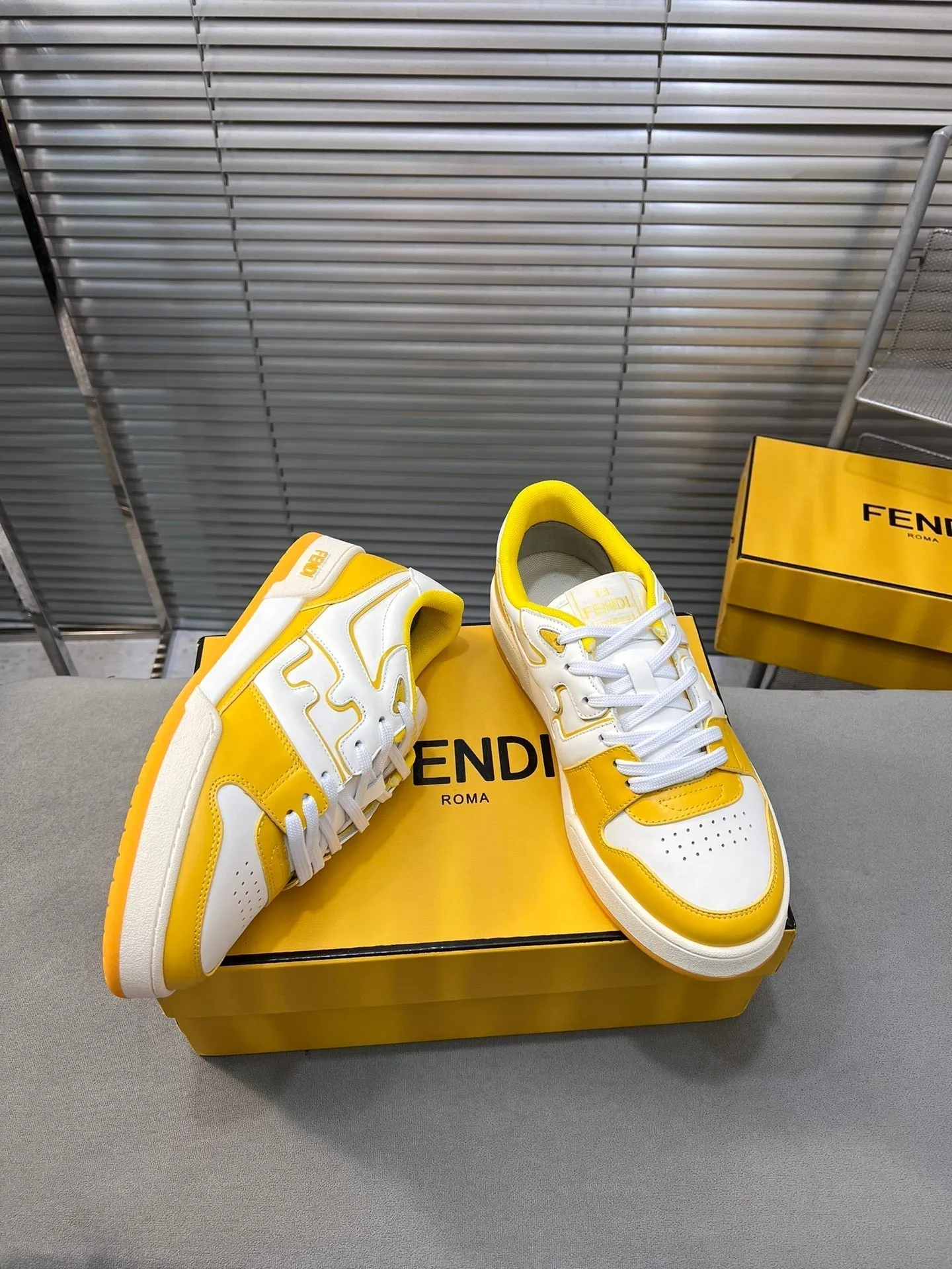 AND Economical IN CALFSKIN FENDI FENDI MESH BRIGHT Great savings LOW TOPS MATCH MIX YELLOW WHITE