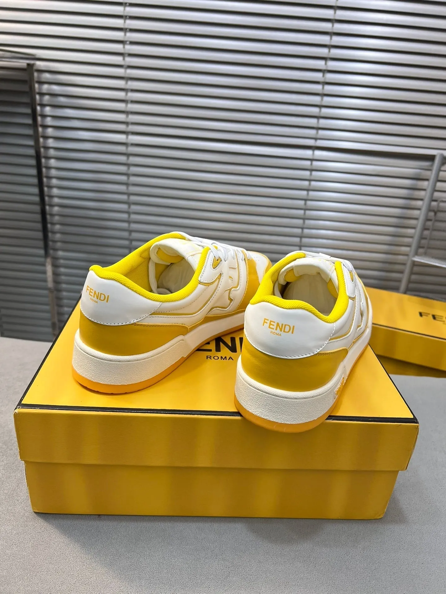 AND Economical IN CALFSKIN FENDI FENDI MESH BRIGHT Great savings LOW TOPS MATCH MIX YELLOW WHITE