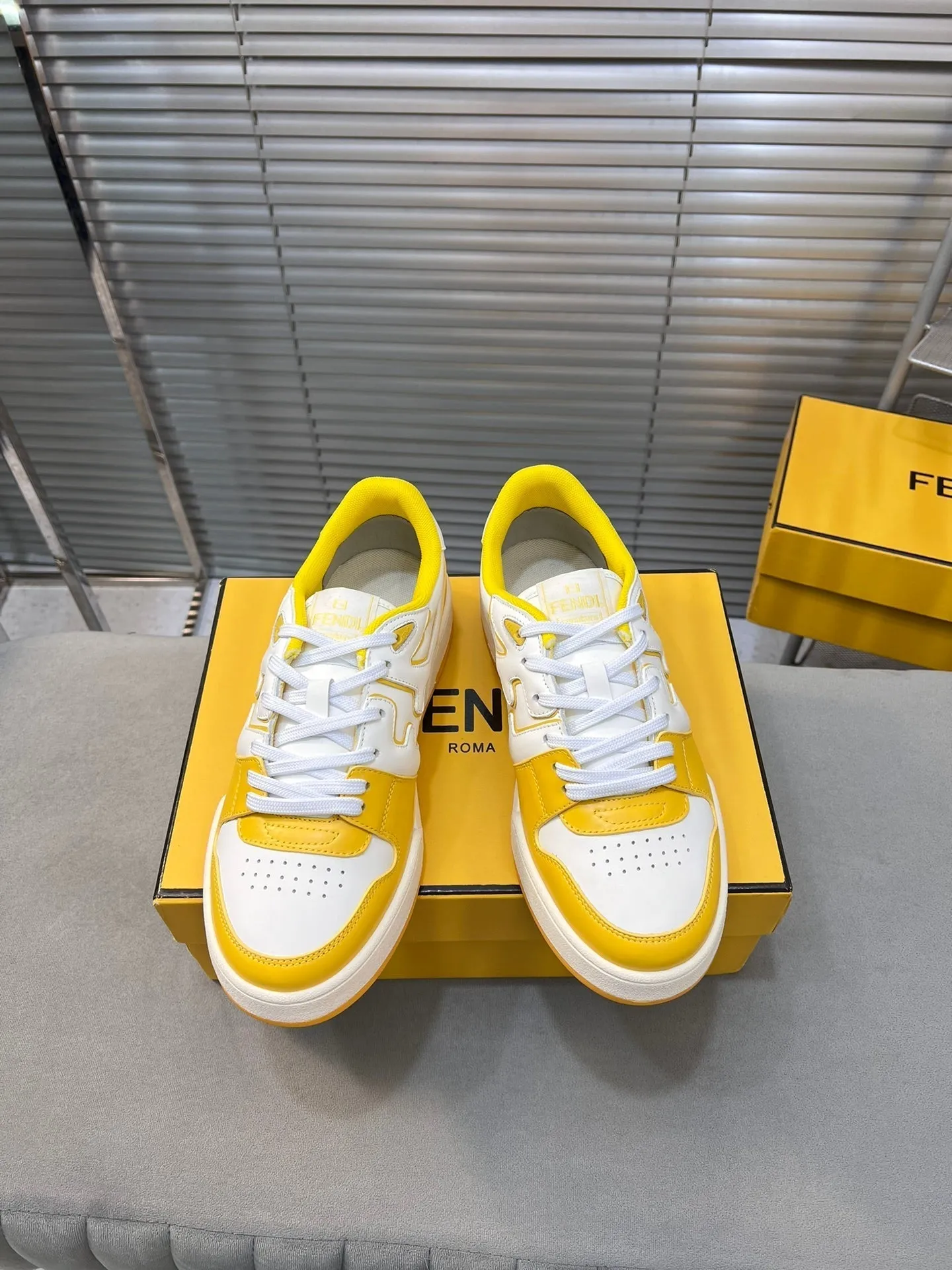 AND Economical IN CALFSKIN FENDI FENDI MESH BRIGHT Great savings LOW TOPS MATCH MIX YELLOW WHITE