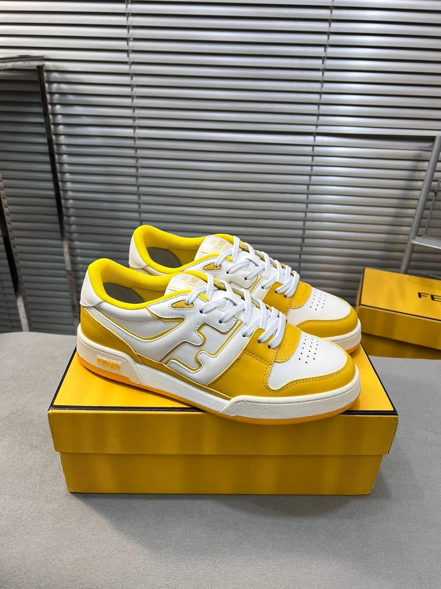 AND Economical IN CALFSKIN FENDI FENDI MESH BRIGHT Great savings LOW TOPS MATCH MIX YELLOW WHITE