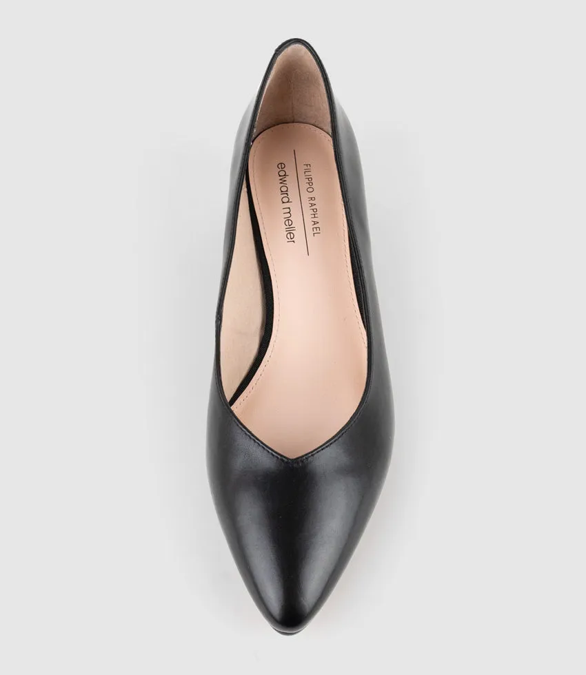 AUDREY35 Low Block Heel Pump in Black Calf