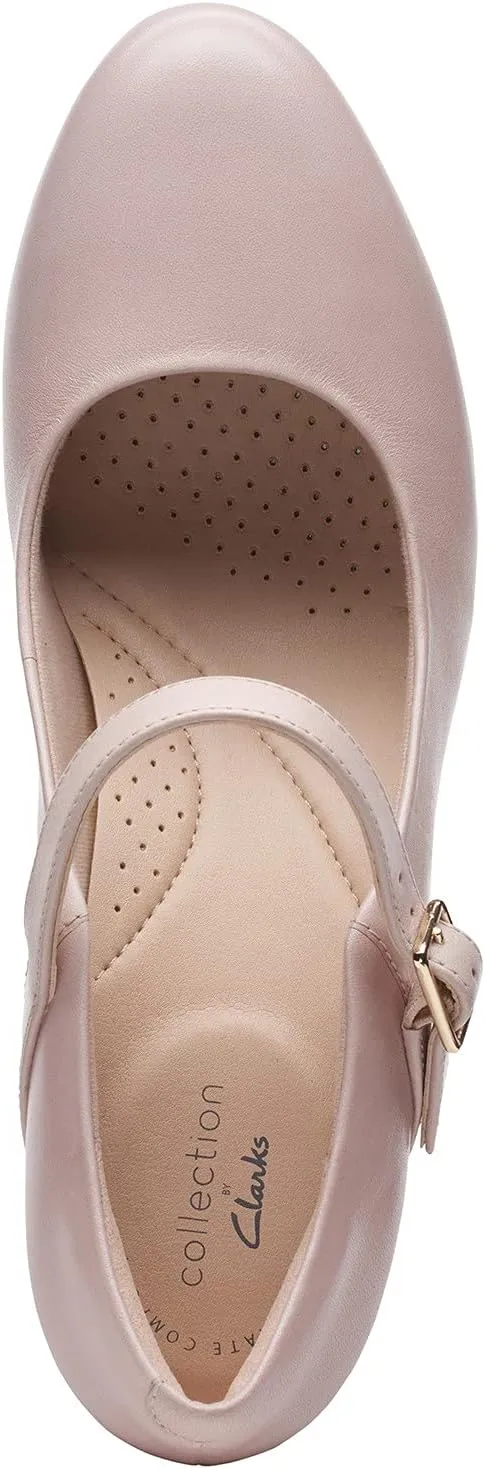 Clarks Women's Ambyr Shine Pump