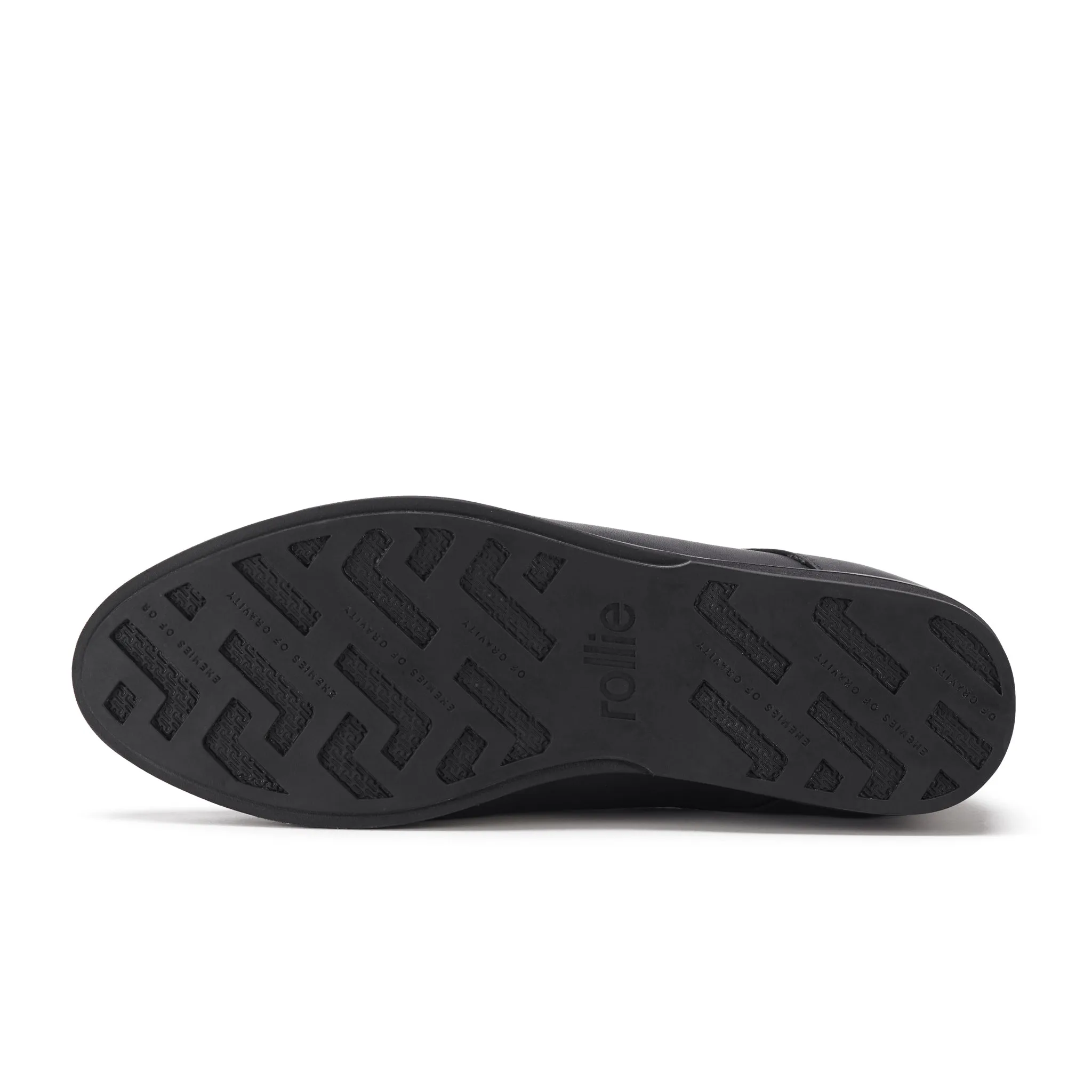 Derby All Black