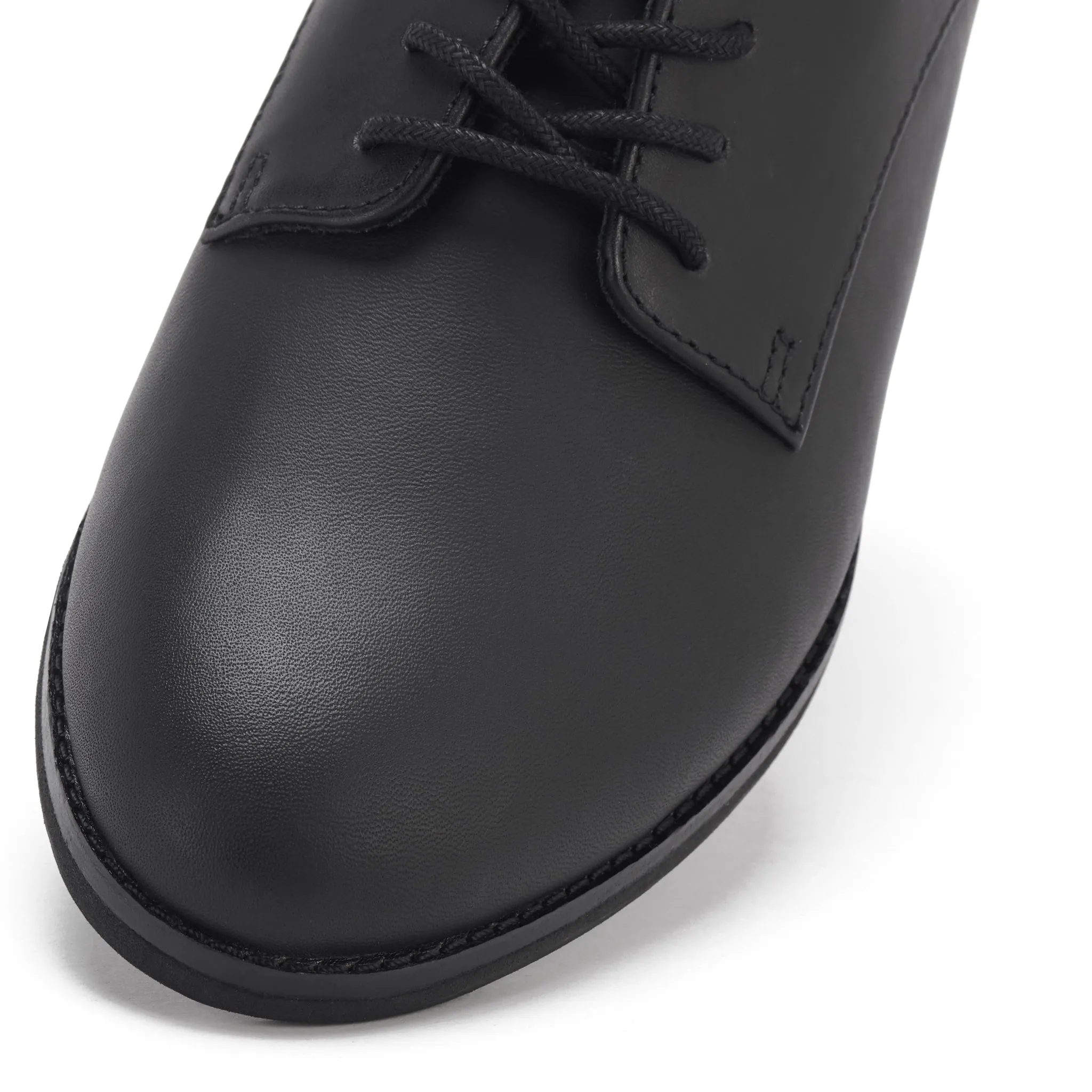 Derby All Black