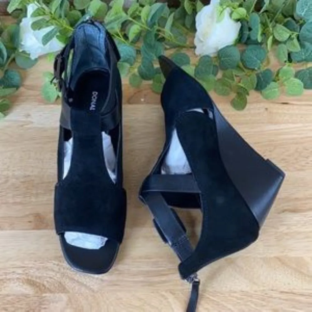 Donald J Pliner Women s SILA-KS Pump Black 8 M