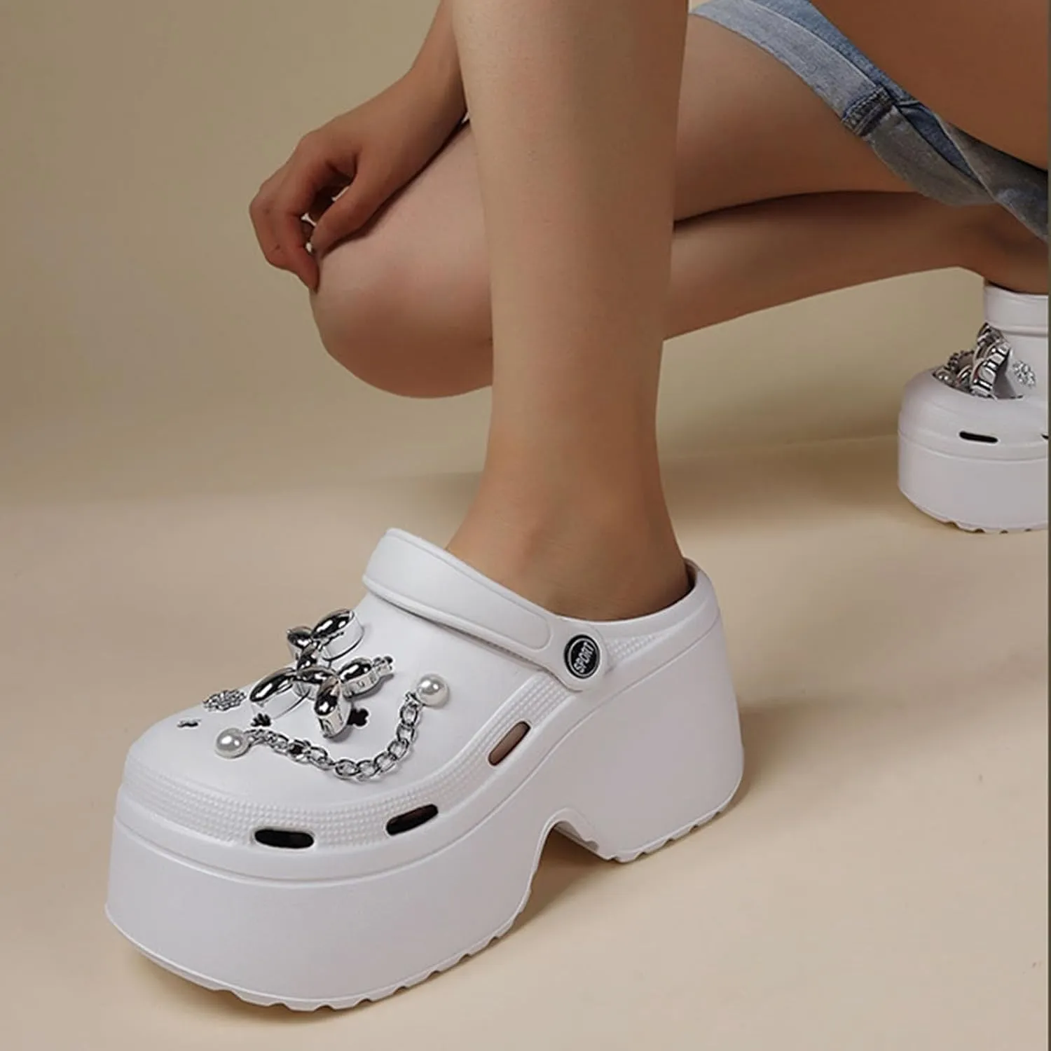 Fashion Women's Platform Clogs Anti Slip Slippers Beach Sandals Gardeners Clogs High Heeled Mule Slippers Gardening Shoes Sandals