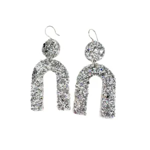 Horseshoe Derby Earring