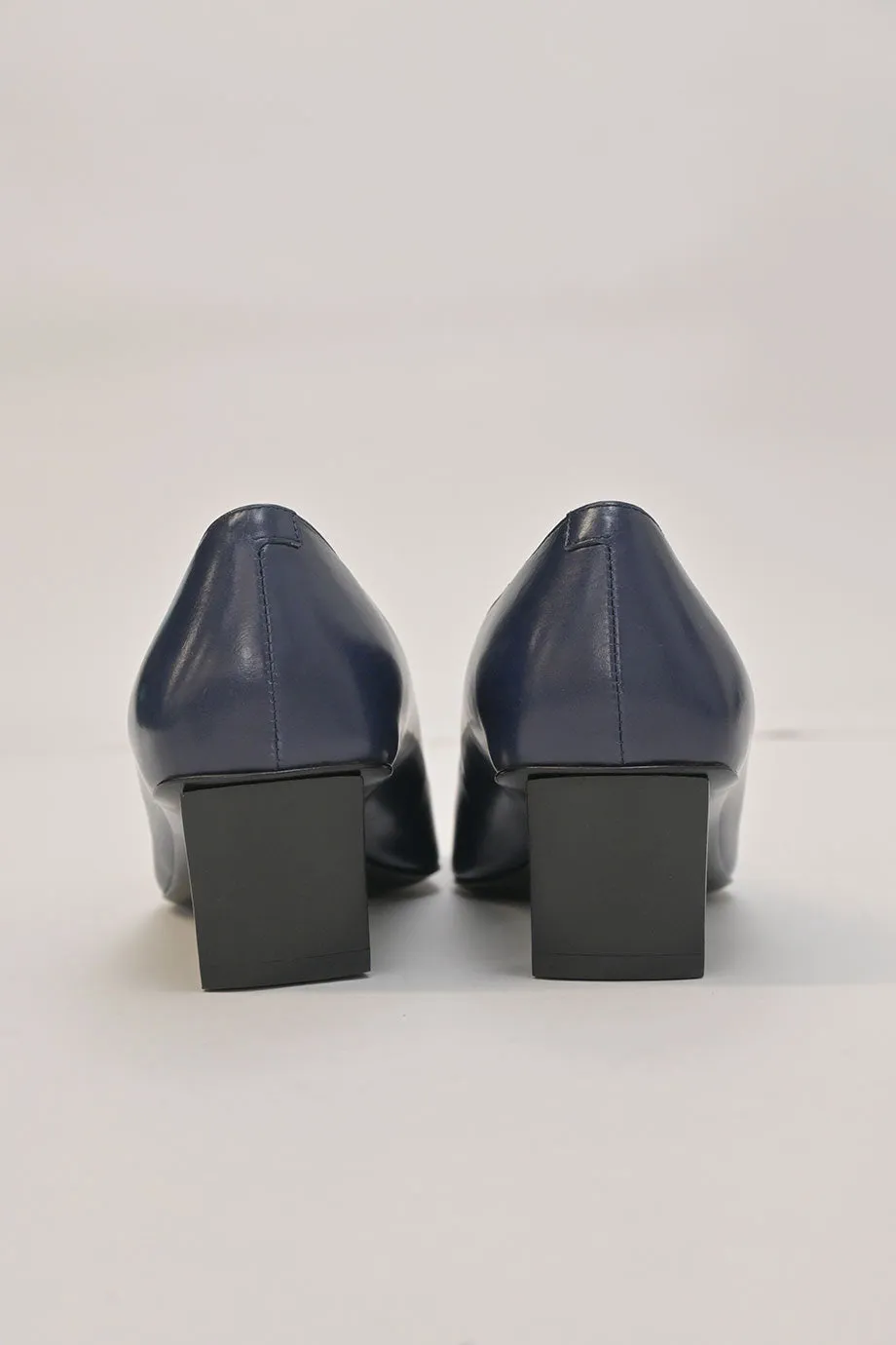 [WS7209] Roger Vivier | Low Heel Pump